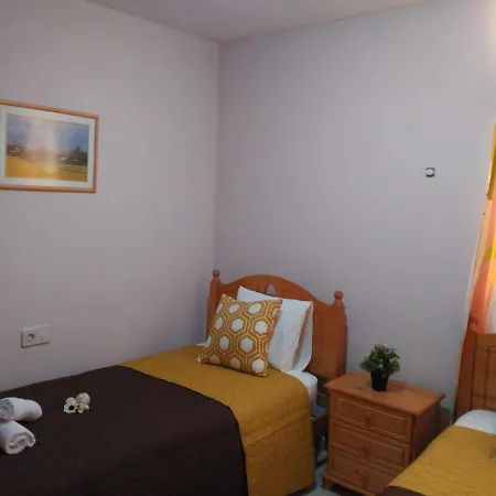 Διαμέρισμα Confortable, Bright, Well Located