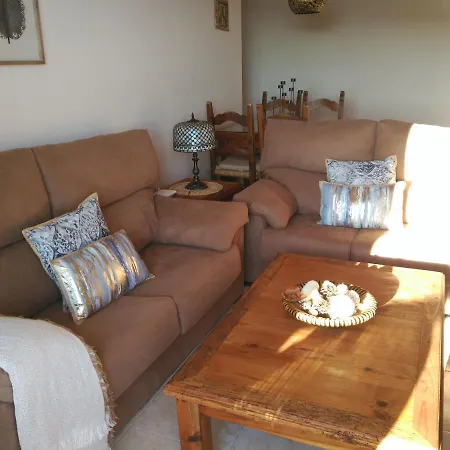 Διαμέρισμα Confortable, Bright, Well Located *